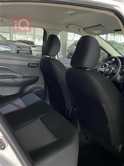 نيسان فيرسا